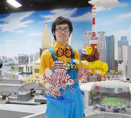 「お客さまに『いろんな物を組み立てられ、面白かった』と言ってもらえると、最高にうれしい」と話す大沢よしひろ氏＝東京・台場