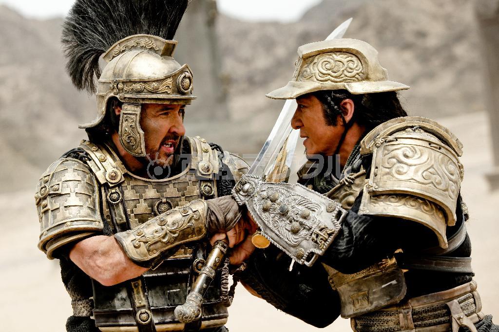 映画「ドラゴン・ブレイド」（ダニエル・リー監督）。公開中（フリーマンオフィス提供）。（Ｃ）２０１５＿ＳＰＡＲＫＬＥ＿ＲＯＬＬ＿ＭＥＤＩＡ＿ＣＯＲＰＯＲＡＴＩＯＮ＿ＨＵＡＹＩ＿ＢＲＯＴＨＥＲＳ＿ＭＥＤＩＡ＿ＣＯＲＰＯＲＡＴＩＯＮ＿ＳＨＡＮＧＨＡＩ＿ＦＩＬＭ＿ＧＲＯＵＰ＿ＣＯ．，ＬＴＤ．ＳＨＥＮＺＨＥＮ＿ＴＥＮＣＥＮＴ＿ＶＩＤＥＯ＿ＣＵＬＴＵＲＥ＿ＣＯＭＭＵＮＩＣＡＴＩＯＮ＿ＬＴＤ．ＡＬＬ＿ＲＩＧＨＴＳ＿ＲＥＳＥＲＶＥＤ．