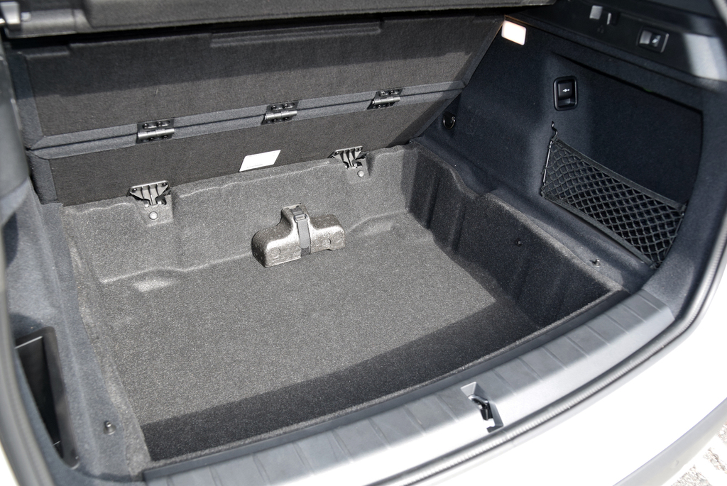 床下収納もたっぷり確保している