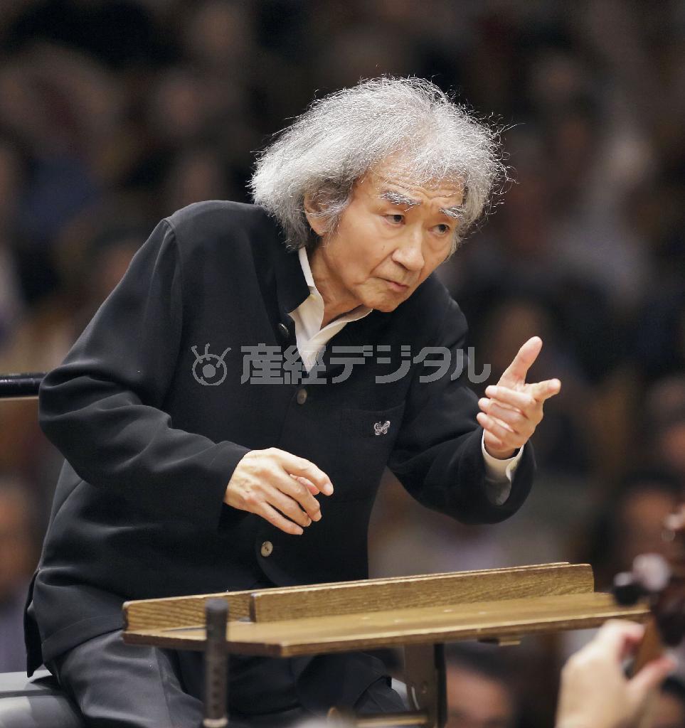２０１５年９月、セイジ・オザワ松本フェスティバルでオーケストラを指揮する小澤征爾（おざわ・せいじ）さん＝長野県松本市。（Ｃ）大窪道治