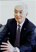 インタビューに応じる損保ジャパン日本興亜ひまわり生命保険の高橋薫社長＝１７日、東京都内