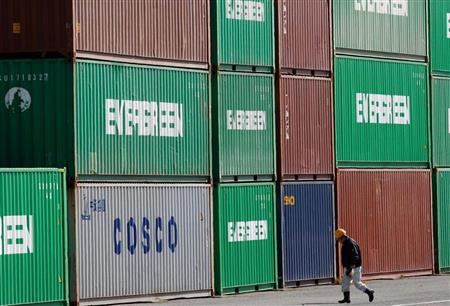 世界経済の減速でコンテナの荷動きは鈍っている（ＡＰ）
