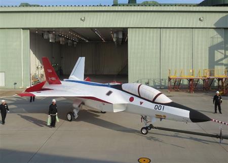 「先進技術実証機」＝愛知県豊山（撮影日：２０１４年５月防衛省技術研究本部提供。画像の一部がモザイク加工されています）