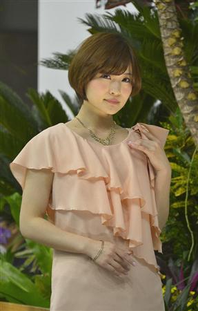 「CP+2016」フジのモデル=25日、横浜市西区、パシフィコ横浜(土井繁孝撮影)