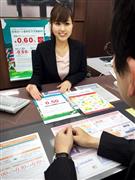 住宅ローンの相談者が急増している＝３月３日午後、東京都千代田区の三井住友信託銀行本店（飯田耕司撮影）