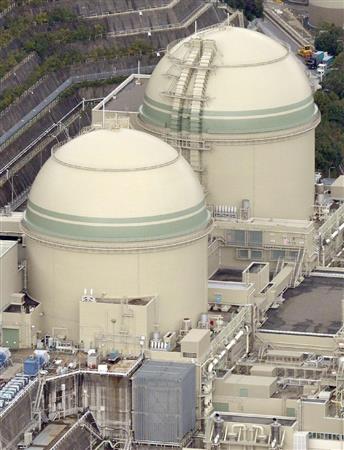 関西電力高浜原発３号機（手前）と４号機＝福井県高浜町