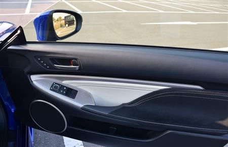 やはりクーペのドアは長い！