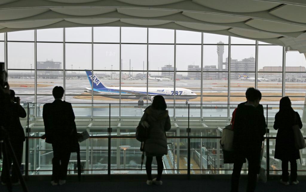 羽田空港の国際線ターミナル。昼間に羽田を出発する米東海岸行きの直行便が今秋にも実現する