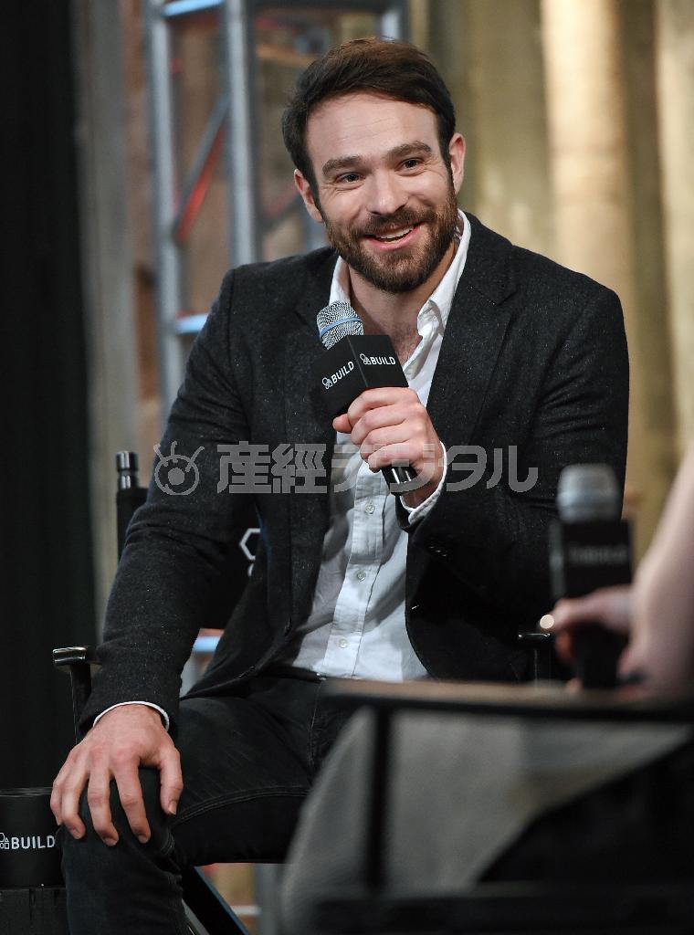 英俳優、チャーリー・コックスさん＝２０１６年３月１１日、米ニューヨーク（ＡＰ）