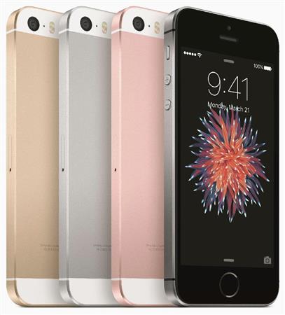 米アップルの新型スマートフォン「ｉＰｈｏｎｅＳＥ」（同社提供・共同）