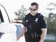 パナが北米の警察官向けに販売する小型ウエアラブルカメラ。胸部に装着し、撮影した映像を通じて行動の監視や正当性を証明する