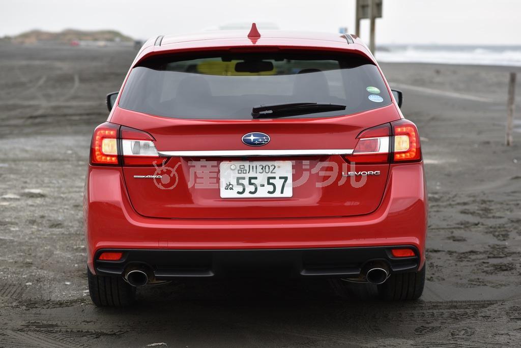 スバル・レヴォーグ