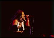 初めてのフジロックの初日、ヘッドライナーはレッド・ホット・チリ・ペッパーズだった。２０回目の２０１６年もヘッドライナーを務める（Ｙｕｋｉ＿Ｋｕｒｏｙａｎａｇｉさん撮影、ＣＲＯＳＳＢＥＡＴ提供）