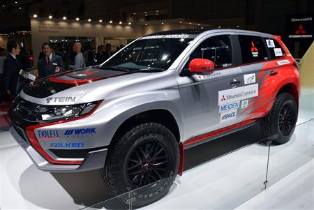 ラリー仕様のアウトランダーＰＨＥＶ（２０１５年東京モーターショー）