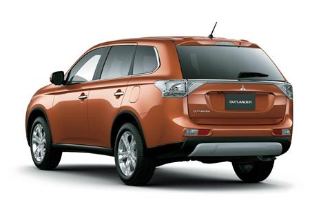 ２代目アウトランダーＰＨＥＶの初期型