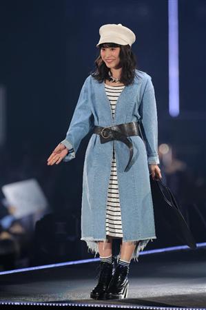 【第２２回東京ガールズコレクション２０１６ＳＰＲＩＮＧ／ＳＵＭＭＥＲ】高橋愛＝１９日、国立代々木競技場第一体育館（撮影・蔵賢斗）