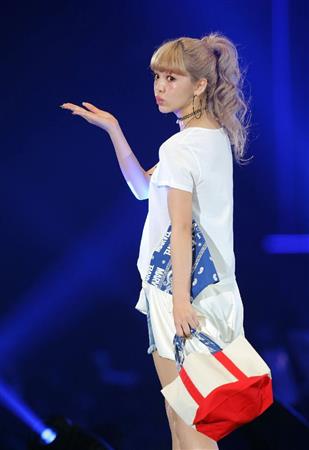 【第２２回東京ガールズコレクション２０１６ＳＰＲＩＮＧ／ＳＵＭＭＥＲ】藤田ニコル＝１９日、国立代々木競技場第一体育館（撮影・蔵賢斗）