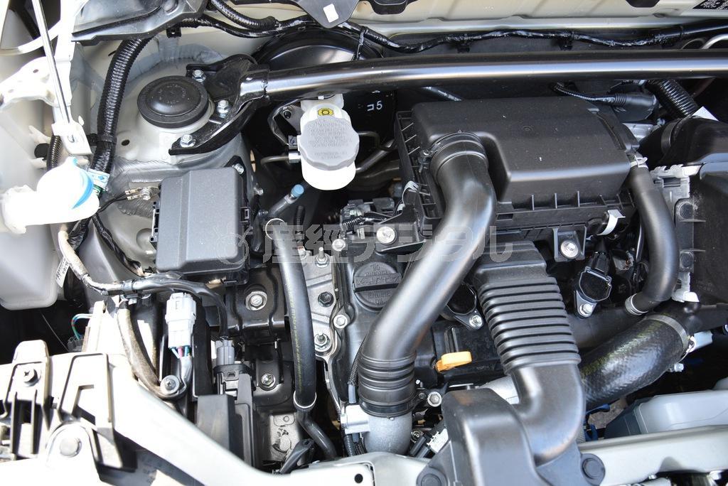 サウンドチューニングも素晴らしく、軽なのに始動時や低回転時は結構野太い音がして気分が盛り上がる。アルトワークス