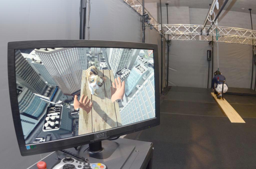 東京・台場に開設するＶＲ研究施設で体験できる「高所恐怖ＳＨＯＷ」