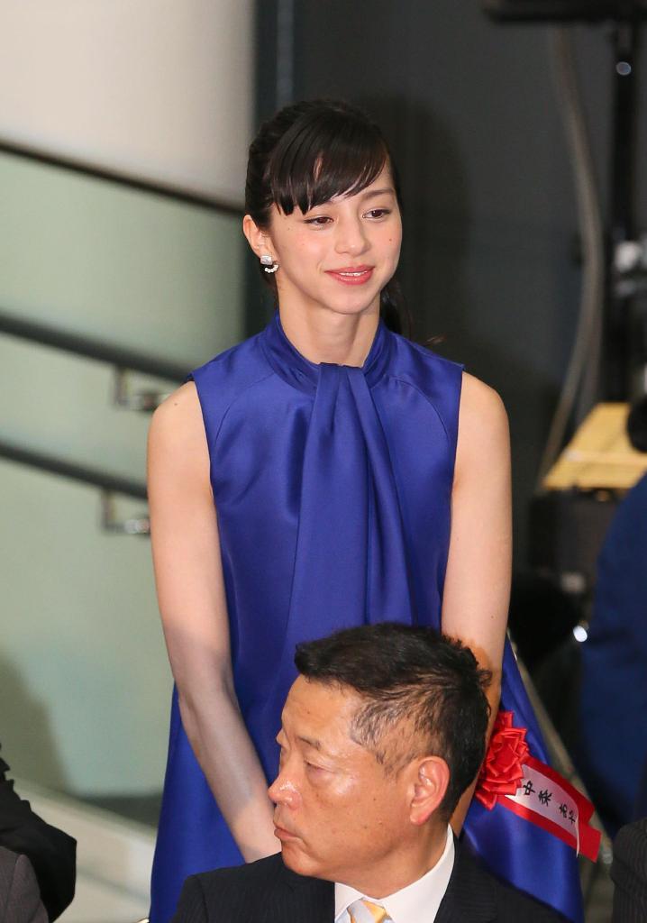 京都鉄道博物館開業記念式典に出席したモデルの中条あやみさん