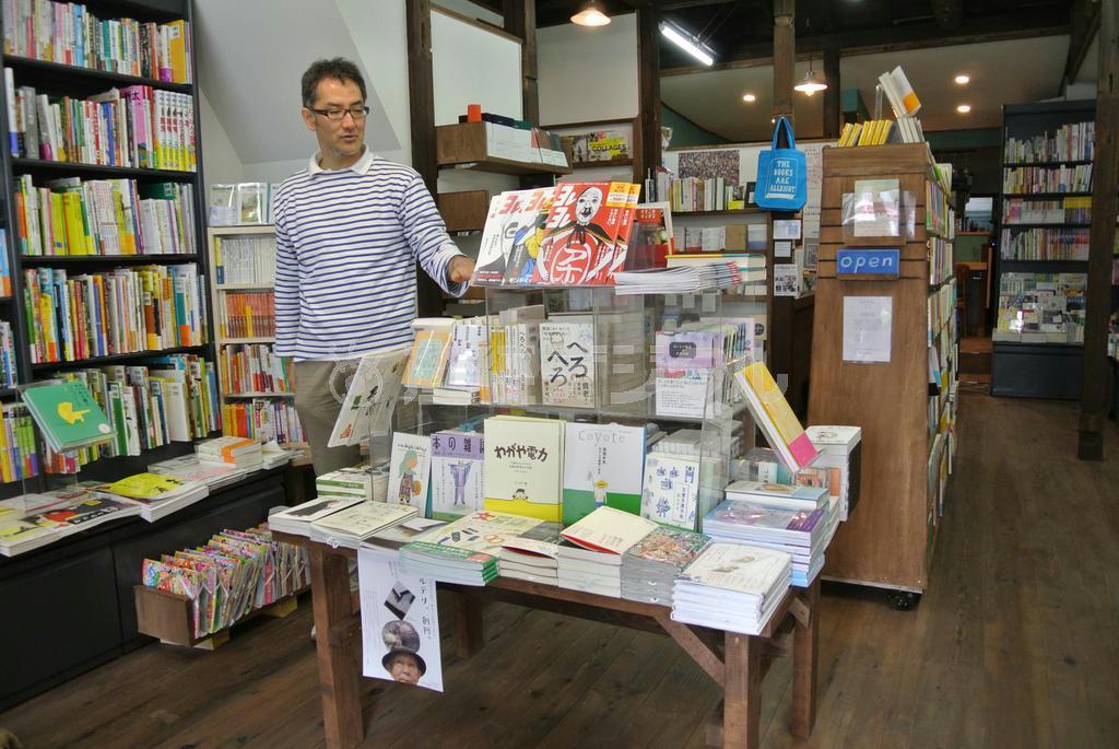 リブロを退職し、「Ｔｉｔｌｅ」を開業した辻山良雄さん＝東京都杉並区