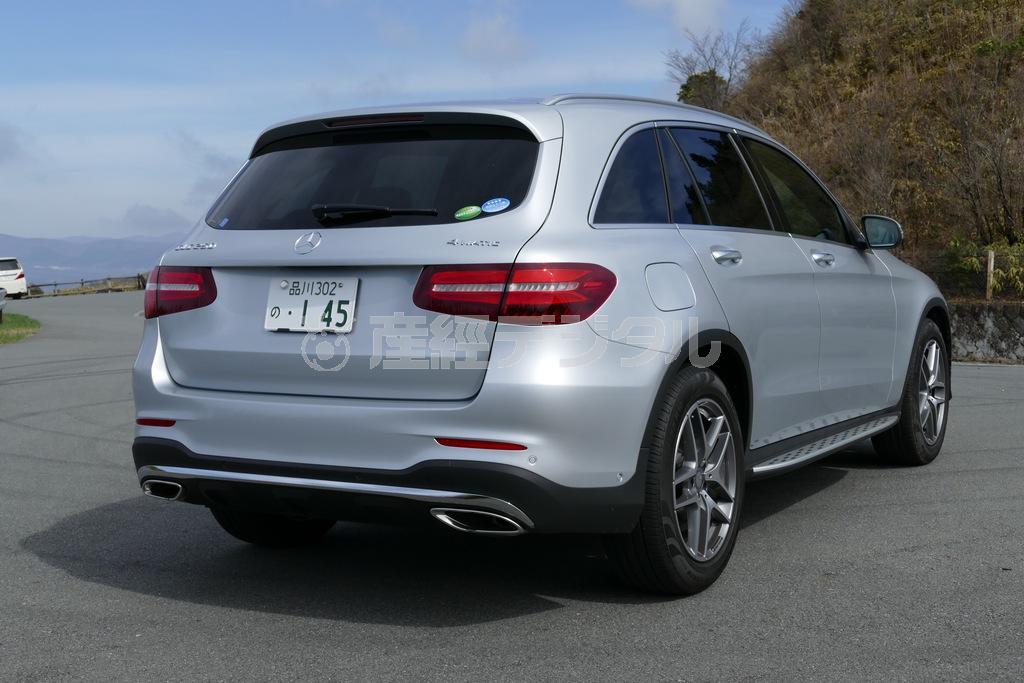 このアングルから見た柔らかいボリューム感が一番“らしい”かも。メルセデス・ベンツＧＬＣ