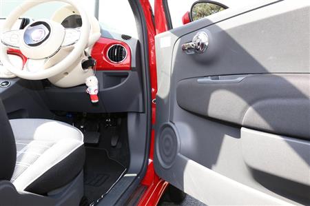 フィアット「５００Ｃ」のドア