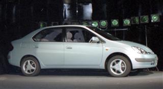 トヨタの初代「プリウス」