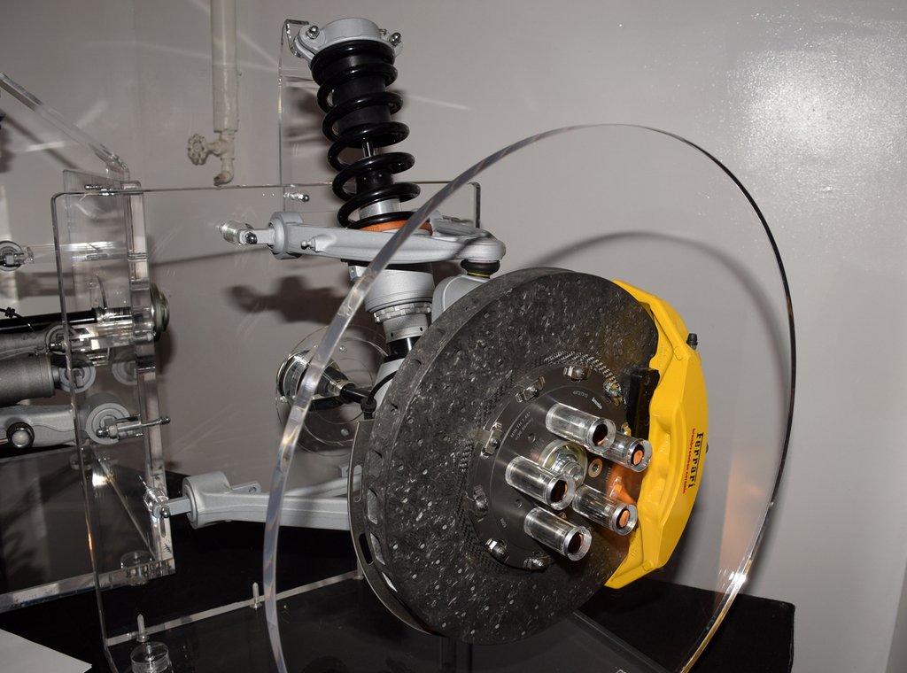 ブレンボ製のブレーキ