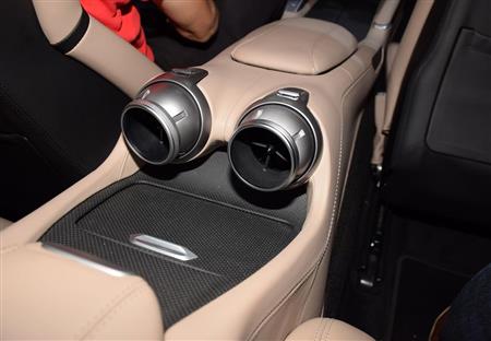 後席のエアコン吹き出し口