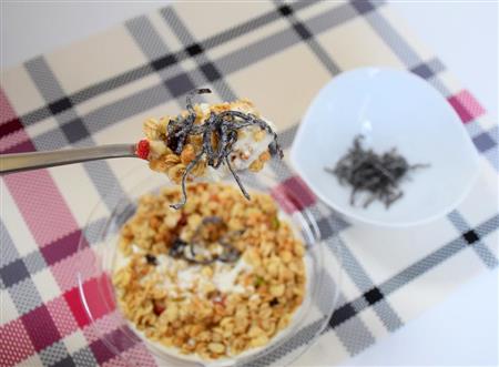 「とうふで、グラノーラ。」に塩こんぶをちょい足し。これは美味しかった！