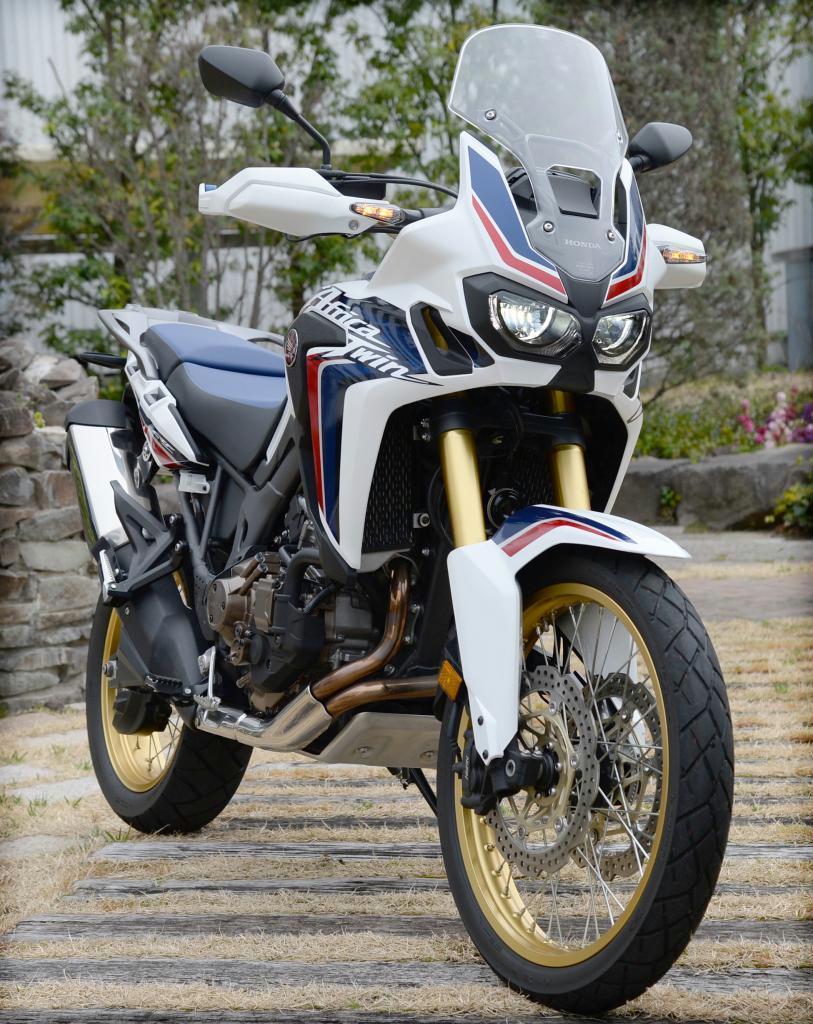 約１７年ぶりに復活したホンダのバイク「ＣＲＦ１０００Ｌアフリカツイン」＝埼玉県朝霞市