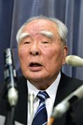 会見するスズキ株式会社の鈴木修会長＝３１日午後、東京都千代田区(山崎冬紘撮影)