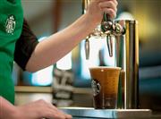 スターバックスの新製品「ニトロ・コールドブリュー」（スターバックス提供・共同）