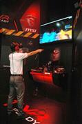 ＭＳＩが「コンピューテックス台北」で披露したＶＲゲーム＝３１日、台北