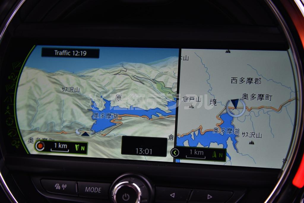 外枠に合わせて、液晶画面の端まで丸くしてあるとは、恐れ入ります。ミニクーパーＳクラブマン