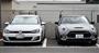 並べてビックリ。なんと現行ＶＷゴルフとほぼ同じスリーサイズだった。横幅は同じ、後ろの柵の横線で測ると全高もほぼ同じ。ミニクーパーＳクラブマン