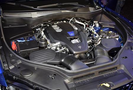 ３リッターＶ６ＤＯＨＣツインターボエンジン