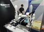 川崎重工業が開発した人共存型の双腕スカラロボット「デュアロ」＝７日、東京都江東区の東京ビッグサイト