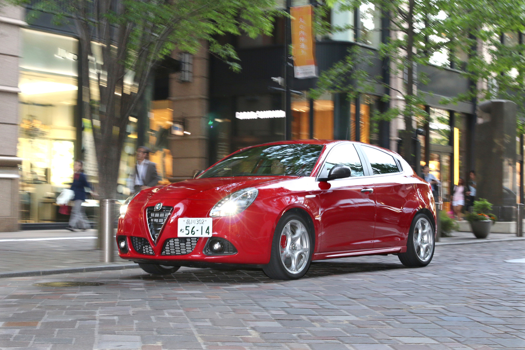 アルファロメオ「ジュリエッタ」