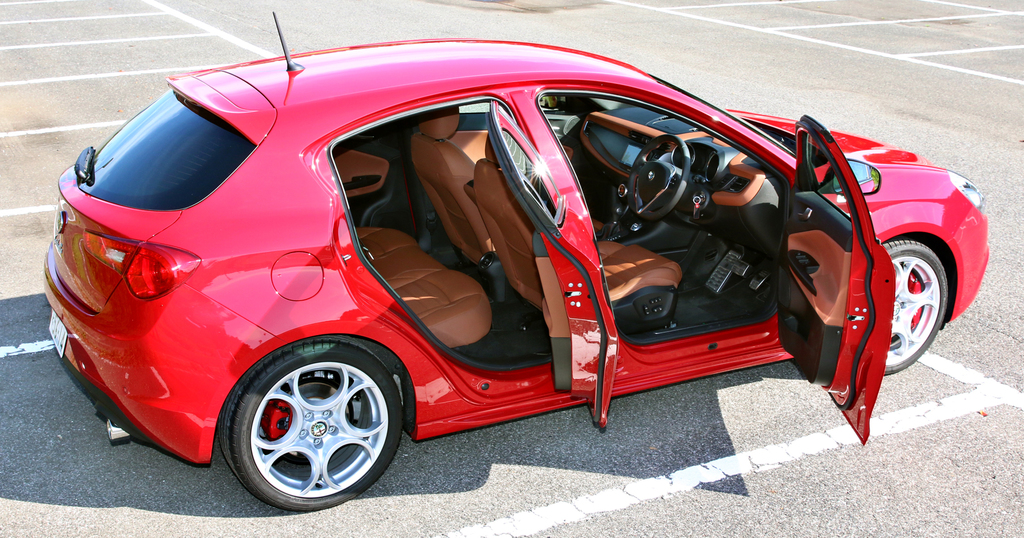 アルファロメオ「ジュリエッタ」