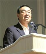 大阪市内で講演するパナソニックの津賀一宏社長＝１５日