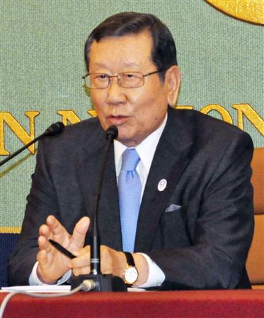 記者会見する柳興洙・駐日韓国大使＝１７日午後、東京・内幸町の日本記者クラブ