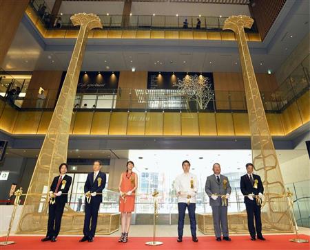 １７日にオープンした「ＫＩＴＴＥ名古屋」の開業式典＝名古屋市