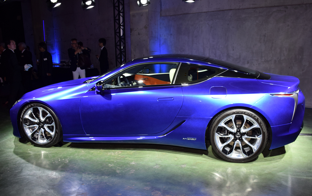 ハイブリッドモデルの「ＬＣ５００ｈ」