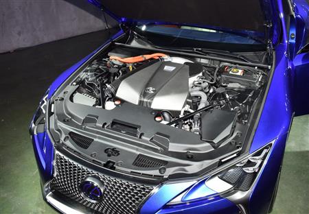 ハイブリッドモデルの「ＬＣ５００ｈ」