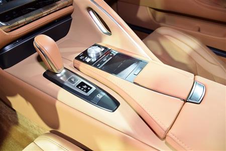 ＬＣ５００のセンターコンソール