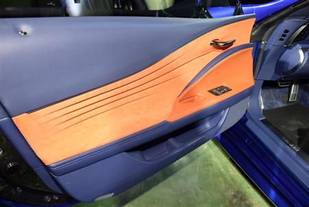 ＬＣ５００ｈのドアトリムに施したドレープ加工