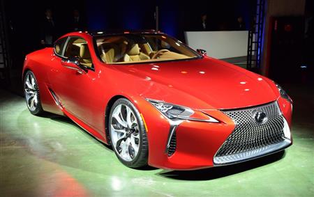 ガソリンモデルの「ＬＣ５００」