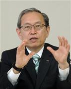 産経新聞などのインタビューに応じた東芝の綱川智社長＝２３日、東京都港区（黄金崎元撮影）